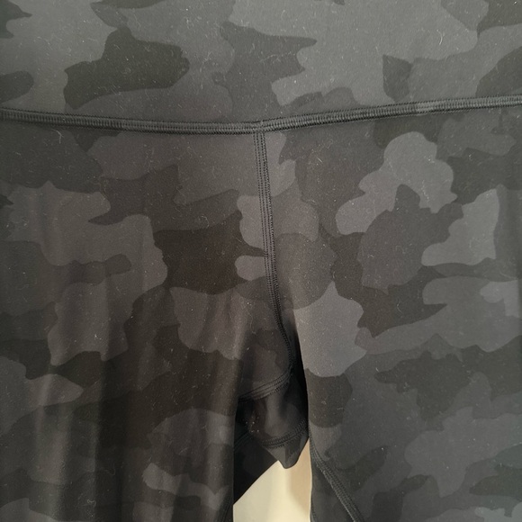 Lululemon Align 25” Camo Deep Coal Leggings - Picture 4 of 5